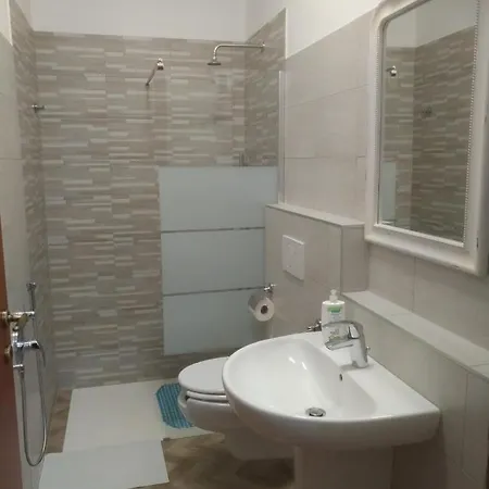 Divenere Carbonara - Locazione Turistica Apartman *